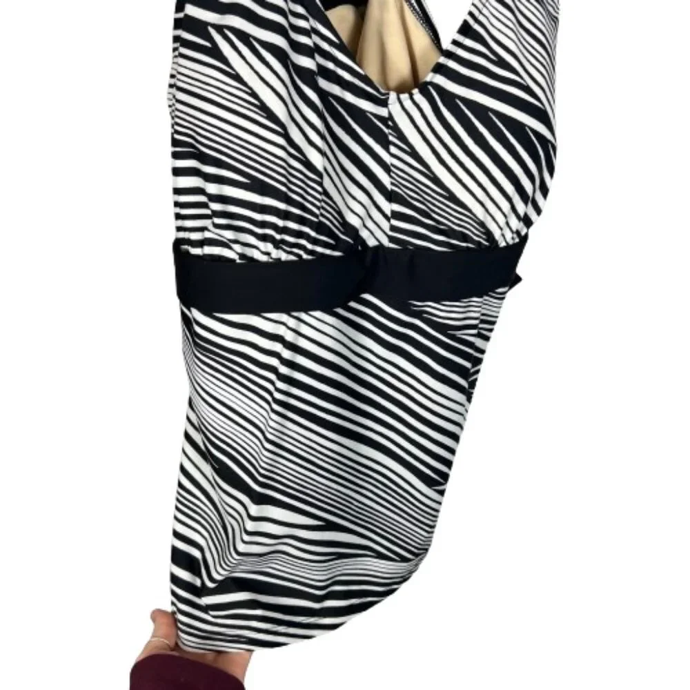 Ava & Viv Womens‎ Swim Tankini Top Diagonal Stripes Black White Plus Size 20W